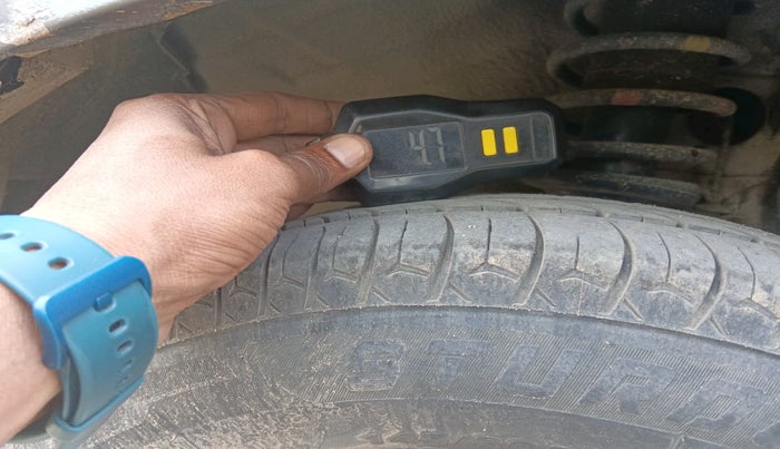 2015 Maruti Alto 800 LXI, Petrol, Manual, 79,291 km, tyre