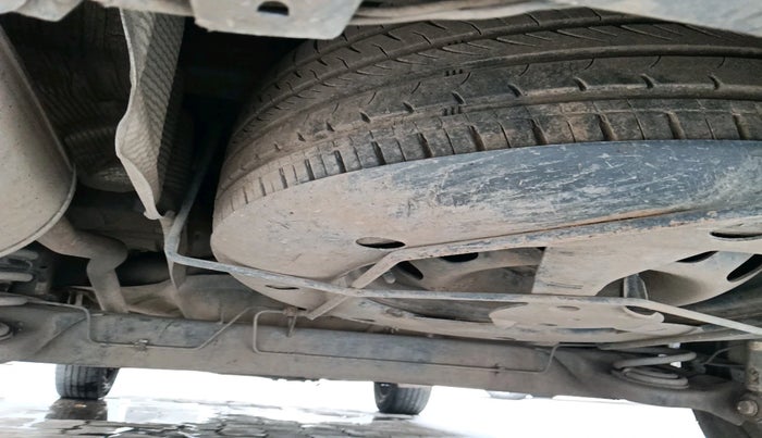 2013 Nissan Terrano XL D PLUS, Diesel, Manual, 1,46,320 km, tyre