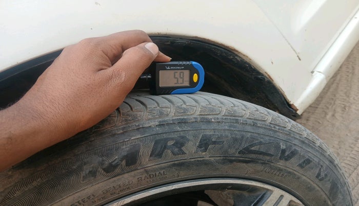 2011 Maruti A Star VXI (ABS) AT, Petrol, Automatic, 48,832 km, tyre