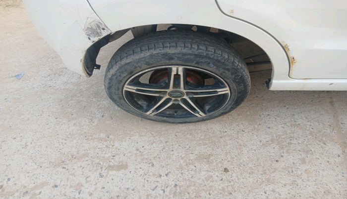 2011 Maruti A Star VXI (ABS) AT, Petrol, Automatic, 48,832 km, tyre