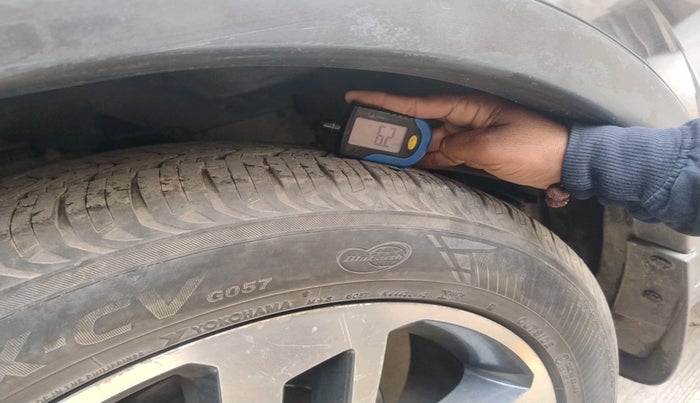 2018 Tata Hexa XTA 4X2 7 STR, Diesel, Automatic, 94,296 km, tyre