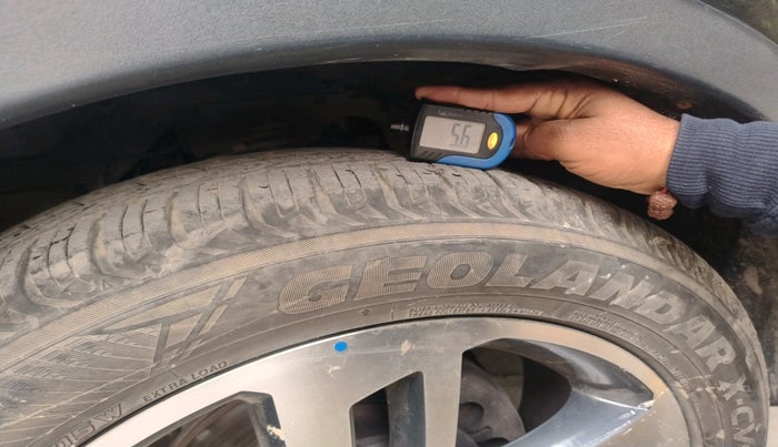 2018 Tata Hexa XTA 4X2 7 STR, Diesel, Automatic, 94,296 km, tyre