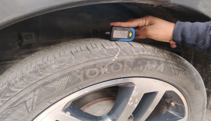 2018 Tata Hexa XTA 4X2 7 STR, Diesel, Automatic, 94,296 km, tyre