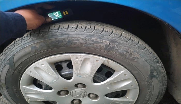 2012 Honda Brio S MT, Petrol, Manual, 33,857 km, tyre