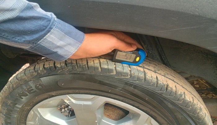 2018 Renault Kwid 1.0 MARVEL CAPTAIN AMERICA EDITION, Petrol, Manual, 1,38,614 km, tyre