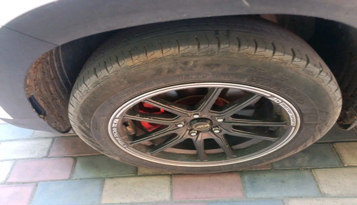 2024 Hyundai Creta E 1.5 PETROL, Petrol, Manual, 40,105 km, tyre