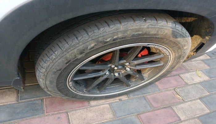 2024 Hyundai Creta E 1.5 PETROL, Petrol, Manual, 40,105 km, tyre