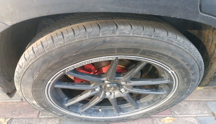 2024 Hyundai Creta E 1.5 PETROL, Petrol, Manual, 40,105 km, tyre