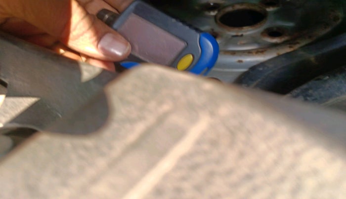 2013 Maruti Wagon R 1.0 LXI CNG, Petrol, Manual, 1,05,962 km, tyre