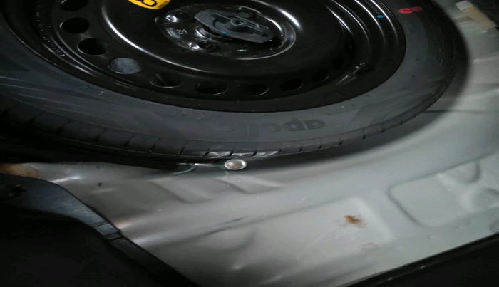 2023 Maruti Baleno ALPHA PETROL 1.2, Petrol, Manual, 48,699 km, tyre