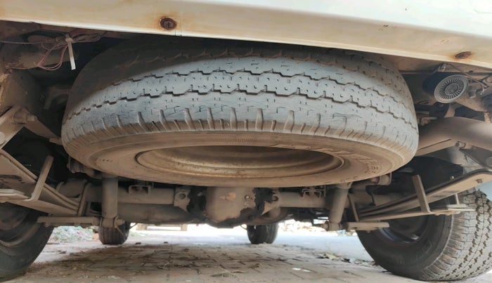 2010 Tata Sumo Grande MK II GX, Diesel, Manual, 1,75,220 km, tyre