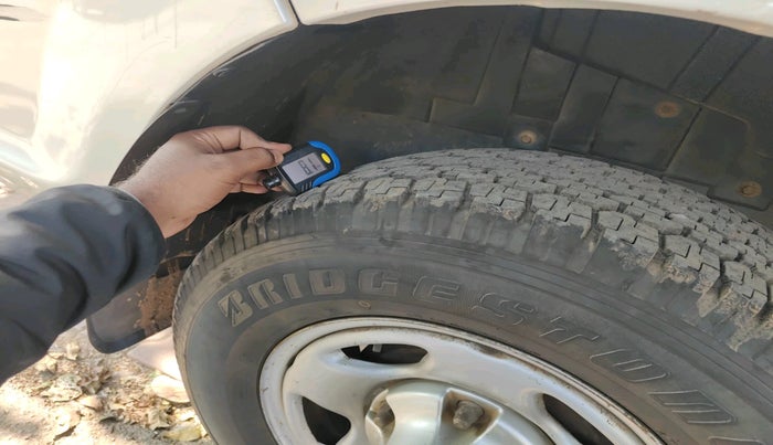 2010 Tata Sumo Grande MK II GX, Diesel, Manual, 1,75,220 km, tyre