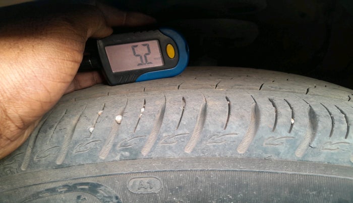 2021 KIA SONET HTK PLUS 1.0 IMT, Petrol, Manual, 25,117 km, tyre