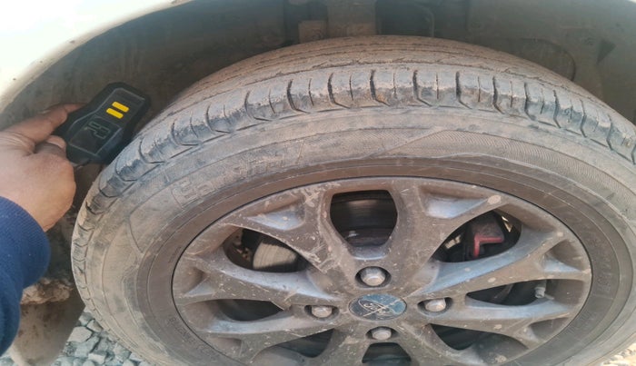 2014 Ford Figo TITANIUM 1.4 DIESEL, Diesel, Manual, 98,027 km, tyre