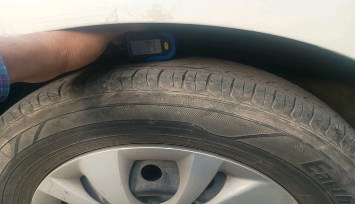 2019 Maruti Swift VXI AMT, Petrol, Automatic, 75,826 km, tyre