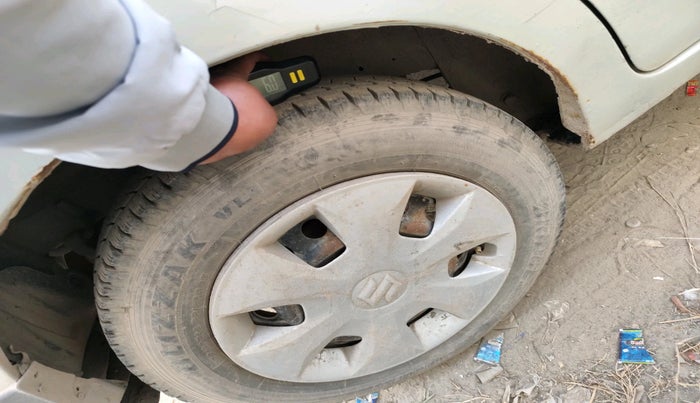2017 Maruti Celerio VXI CNG, Petrol, Manual, 1,17,432 km, tyre