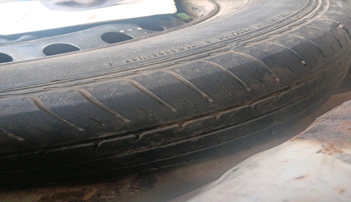 2021 Maruti Swift VXI, Petrol, Manual, 66,158 km, tyre