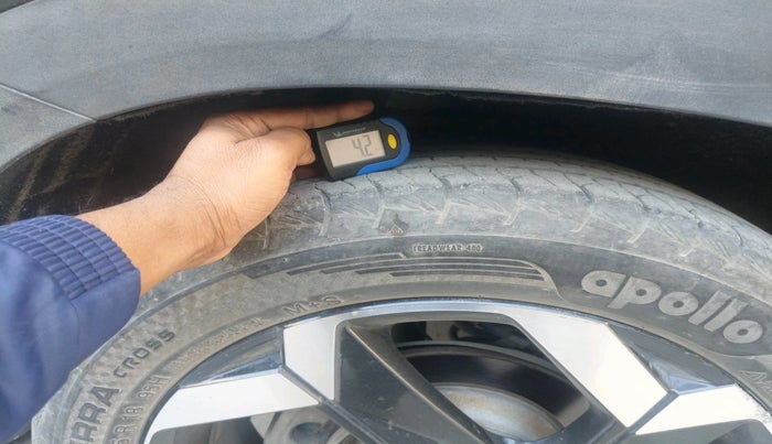 2022 Hyundai ALCAZAR 2.0 SIGNATURE MT 6STR, Petrol, Manual, 32,363 km, tyre