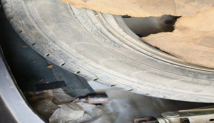 2010 Hyundai Santro Xing GL, Petrol, Manual, 75,335 km, tyre