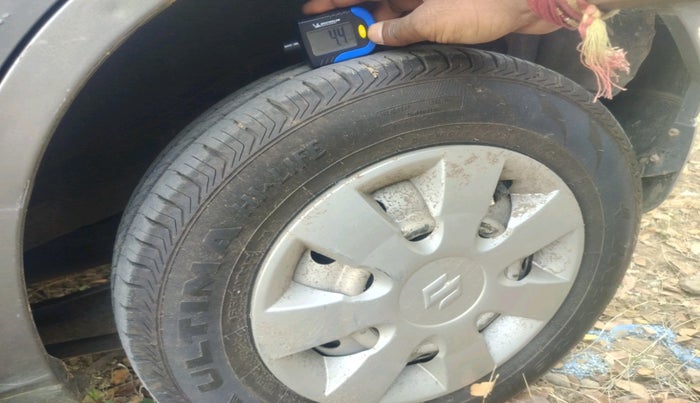 2011 Maruti Wagon R 1.0 LXI LPG, Petrol, Manual, 94,884 km, tyre