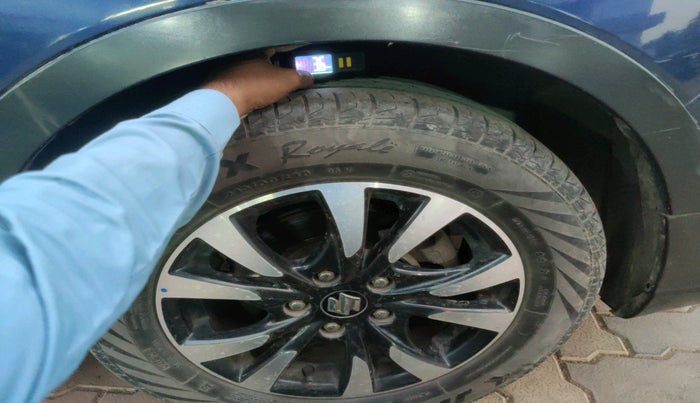 2019 Maruti S Cross DELTA 1.3, Diesel, Manual, 1,17,415 km, tyre