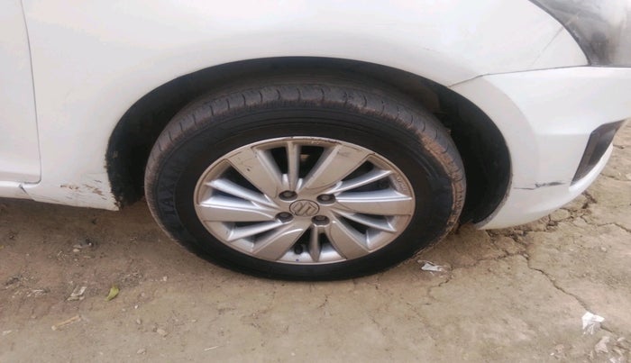 2015 Maruti Swift ZDI, Diesel, Manual, 1,06,649 km, tyre