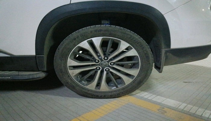 2022 MG HECTOR PLUS SHARP 1.5 PETROL TURBO CVT 6-STR, Petrol, Automatic, 17,183 km, tyre