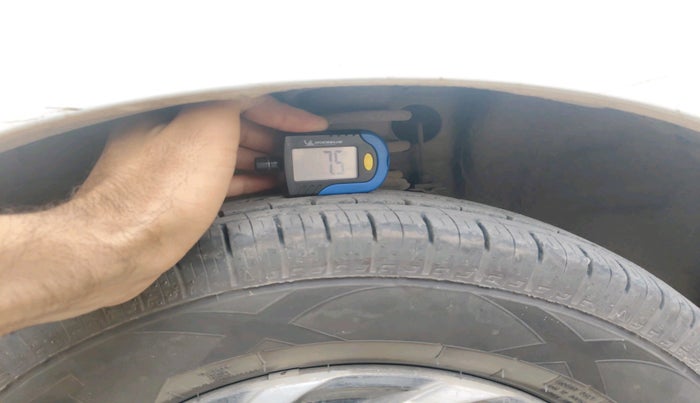 2020 Maruti Alto LXI, Petrol, Manual, 1,18,238 km, tyre