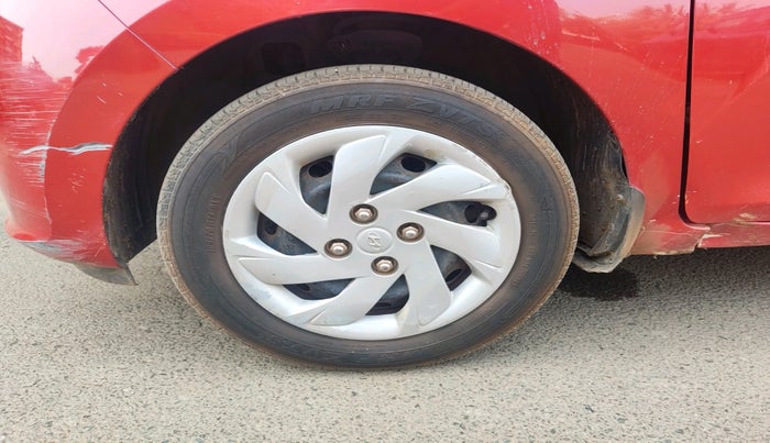 2020 Hyundai NEW SANTRO SPORTZ AMT, Petrol, Automatic, 22,299 km, tyre