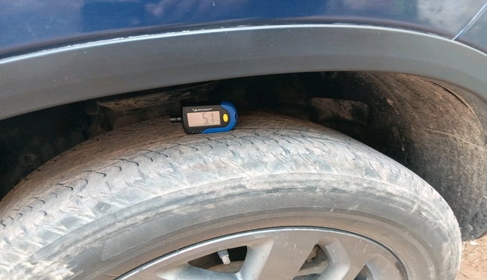 2022 Tata Safari XTA PLUS, Diesel, Automatic, 51,924 km, tyre