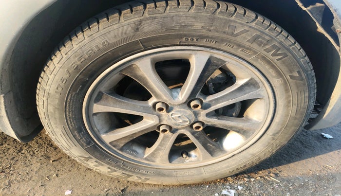 2016 Hyundai Grand i10 SPORTZ 1.2 KAPPA VTVT, Petrol, Manual, 84,409 km, tyre