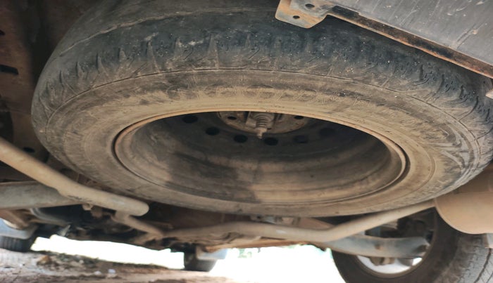 2012 Mahindra XUV500 W8, Diesel, Manual, 2,27,488 km, tyre