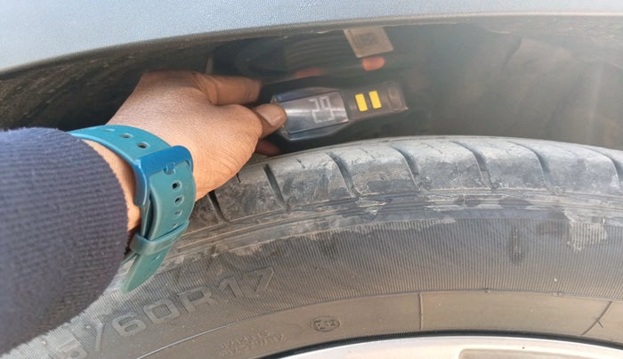 2020 KIA SELTOS HTX 1.5 PETROL, Petrol, Manual, 45,726 km, tyre