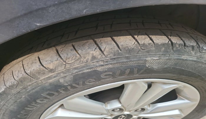 2016 Hyundai Creta SX 1.6 DIESEL, Diesel, Manual, 1,27,862 km, tyre