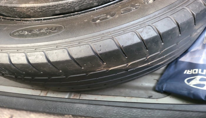 2016 Hyundai Creta SX 1.6 DIESEL, Diesel, Manual, 1,27,862 km, tyre