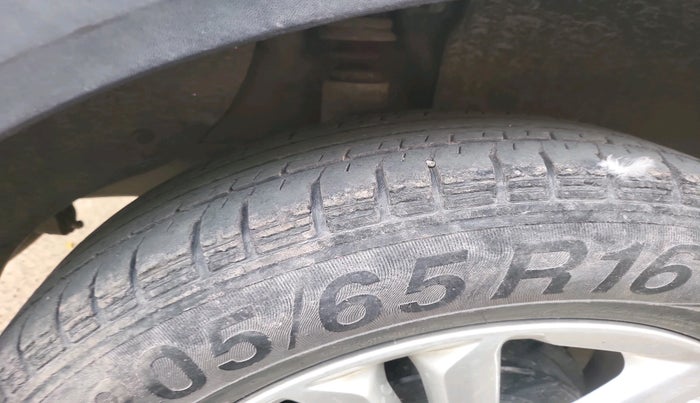 2016 Hyundai Creta SX 1.6 DIESEL, Diesel, Manual, 1,27,862 km, tyre