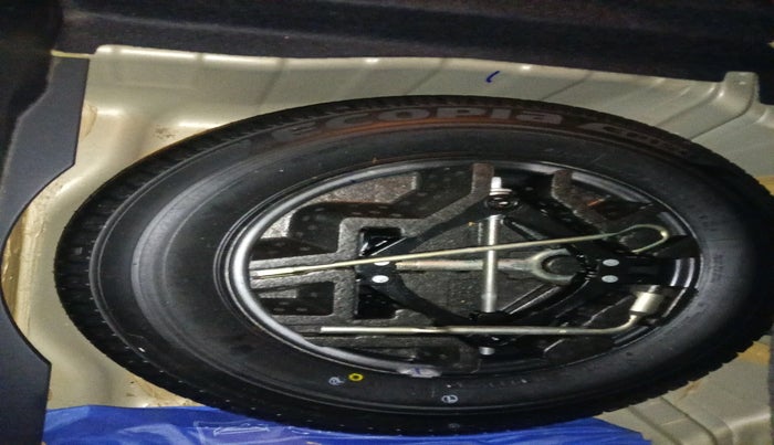 2021 Tata ALTROZ XZ PLUS PETROL, Petrol, Manual, 21,105 km, tyre