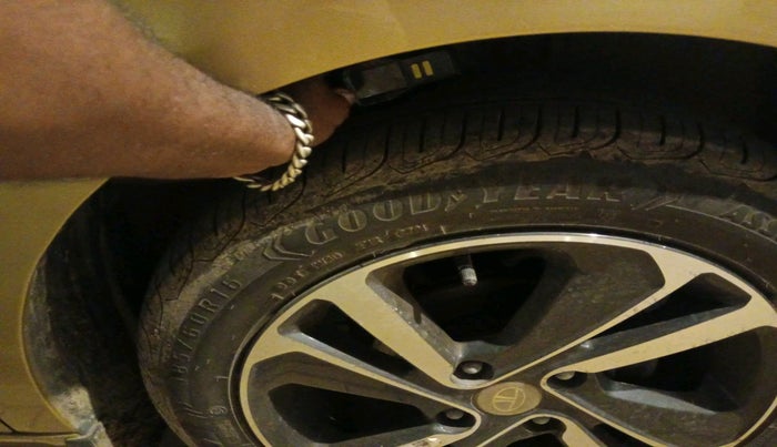 2021 Tata ALTROZ XZ PLUS PETROL, Petrol, Manual, 21,105 km, tyre