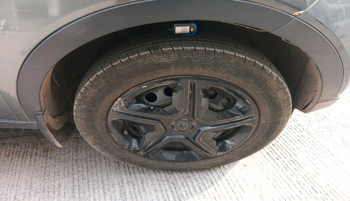 2022 Tata NEXON XM SUNROOF PETROL, Petrol, Manual, 27,755 km, tyre