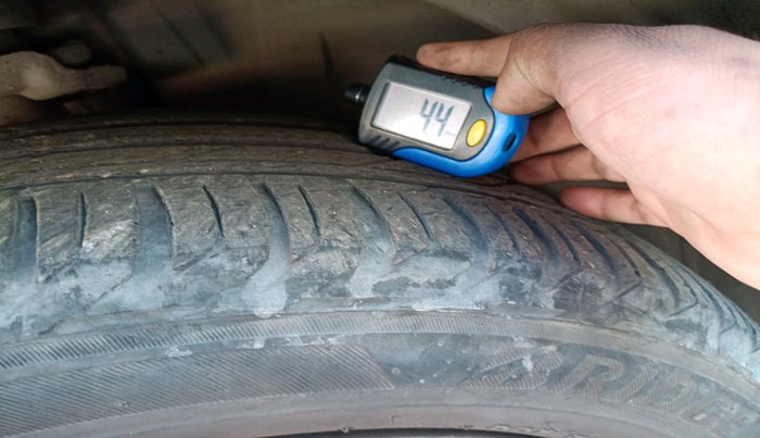 2019 Jeep Compass LIMITED PLUS DIESEL, Diesel, Manual, 1,06,004 km, tyre