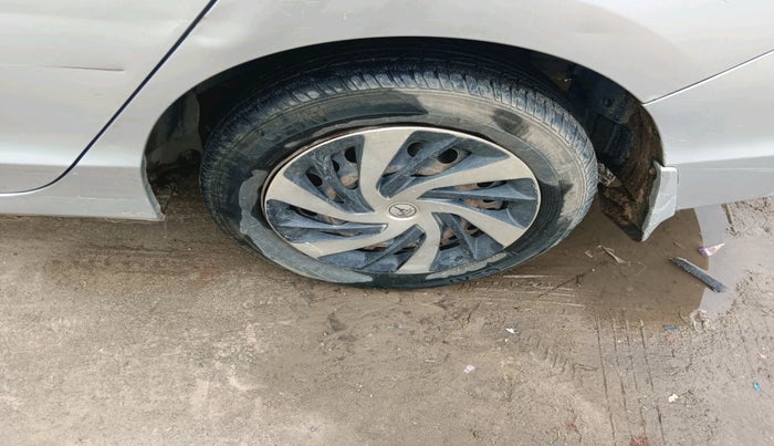 2015 Honda City 1.5L I-DTEC SV, Diesel, Manual, 1,23,978 km, tyre