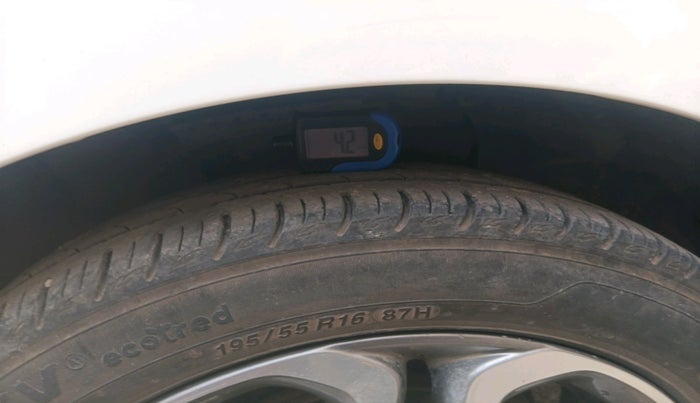 2020 Hyundai Elite i20 ASTA 1.2 (O), Petrol, Manual, 1,70,671 km, tyre