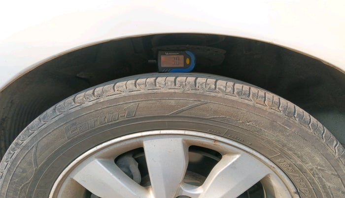 2013 Hyundai i20 SPORTZ 1.2, Petrol, Manual, 80,960 km, tyre