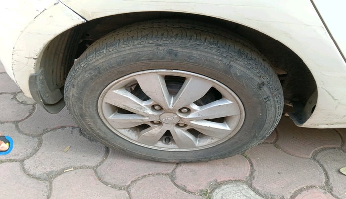 2013 Hyundai i20 SPORTZ 1.2, Petrol, Manual, 80,960 km, tyre