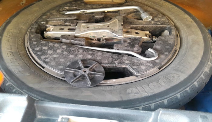 2018 Maruti Vitara Brezza ZDI PLUS AMT, Diesel, Automatic, 1,23,522 km, tyre