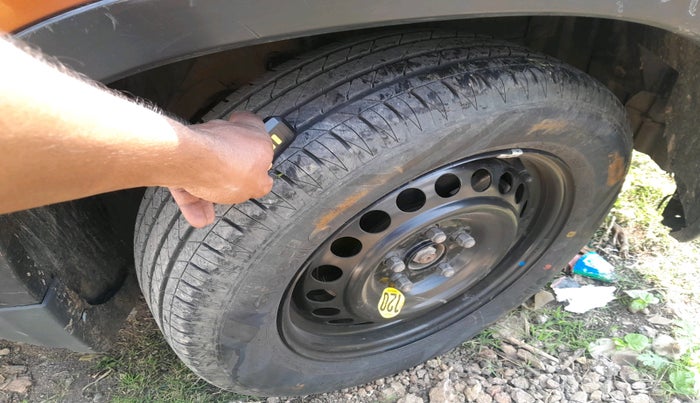 2018 Maruti Vitara Brezza ZDI PLUS AMT, Diesel, Automatic, 1,23,522 km, tyre