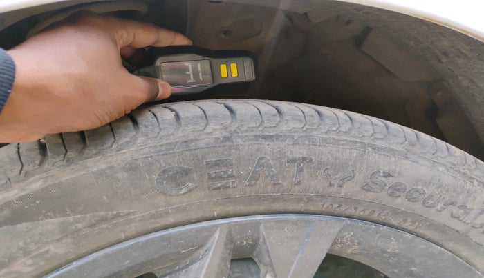 2022 Hyundai NEW I20 SPORTZ 1.2 MT, Petrol, Manual, 25,942 km, tyre