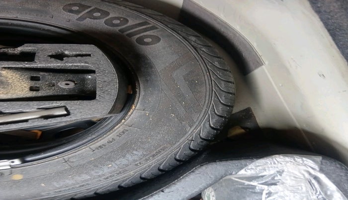 2014 Skoda Rapid 1.5 TDI CR AMBITION PLUS, Diesel, Manual, 1,13,839 km, tyre