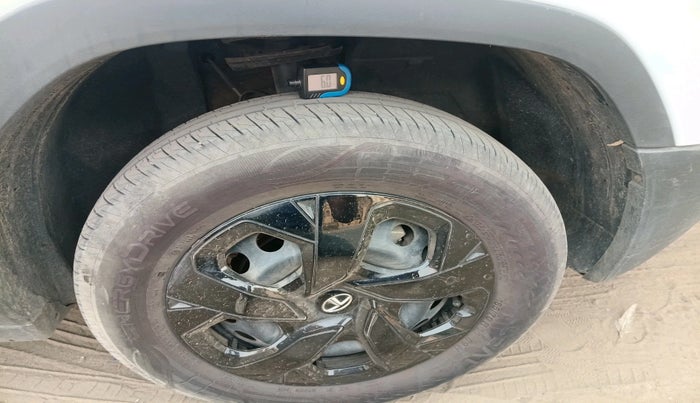 2024 Tata PUNCH ADVENTURE MT CNG , Petrol, Manual, 6,798 km, tyre