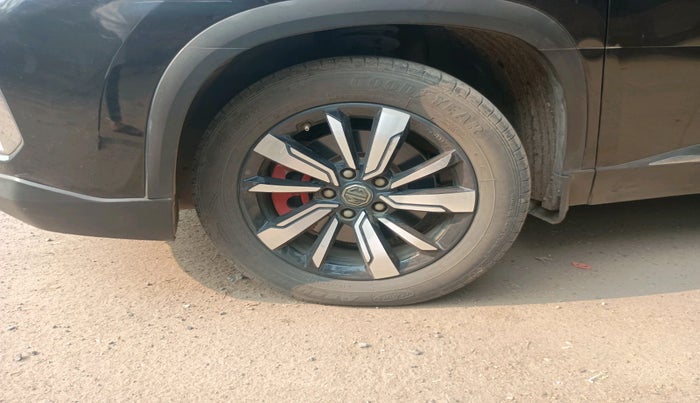 2019 MG HECTOR SHARP 1.5 DCT PETROL, Petrol, Automatic, 43,409 km, tyre